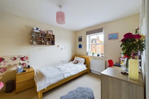 32 Woodvale Kingsway, Quedgeley, Gloucester, GL2 2AU