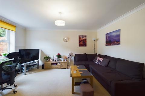 32 Woodvale Kingsway, Quedgeley, Gloucester, GL2 2AU