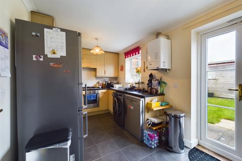 32 Woodvale Kingsway, Quedgeley, Gloucester, GL2 2AU