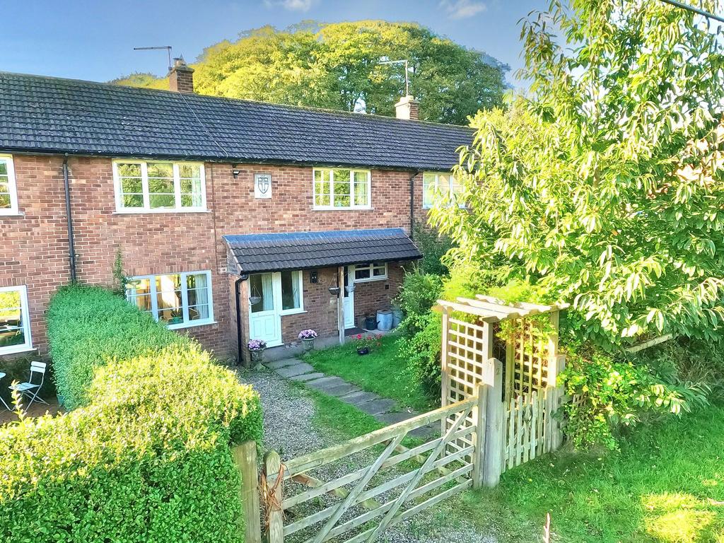 Fair Oak, Eccleshall, ST21 3 bed terraced house for sale £250,000
