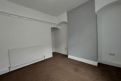 2 bedroom terraced house to rent, Wynotham Street, Burnley BB10