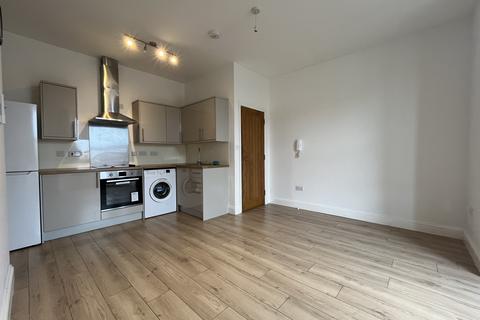 1 bedroom flat to rent, Oundle Road, PETERBOROUGH PE2