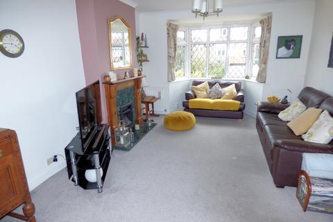 4 bedroom semi-detached house for sale, Derham Gardens, Upminster RM14