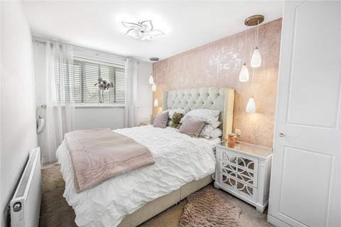 54 Turnberry Drive, Wilmslow, SK9 2QN