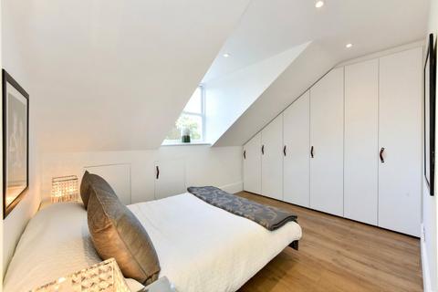 2 bedroom flat for sale, Egerton Gardens, London, SW3