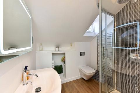 Flat 4, 35 Egerton Gardens, London, SW3 2DE