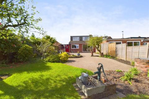 3 bedroom semi-detached house for sale, Calder Avenue, Ormskirk, Lancashire, L39 4SE