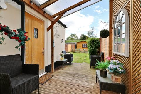 23 Arnold Road, Woking, GU21 5JX