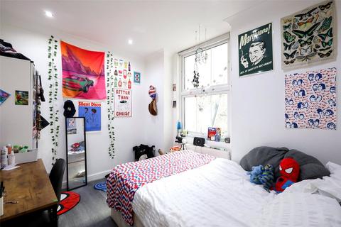 2 bedroom flat to rent, Queensborough Terrace, Bayswater, W2