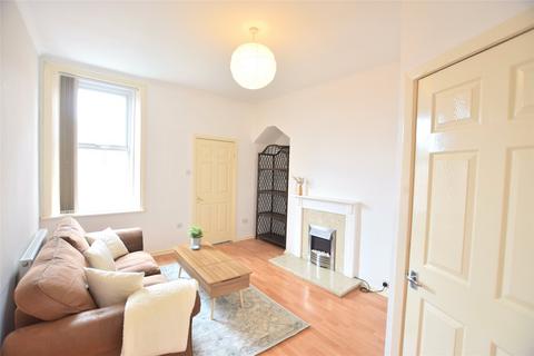 3 bedroom apartment to rent, Westminster Street, Gateshead, NE8