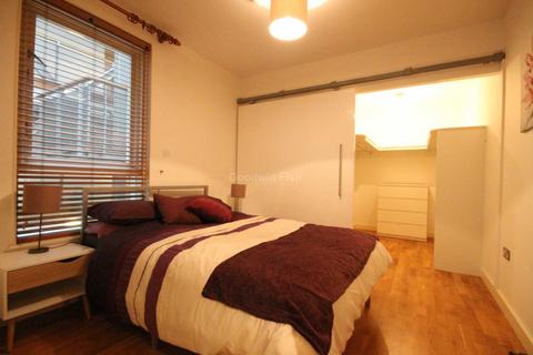 2 bedroom apartment to rent, Mirabel Street, Manchester