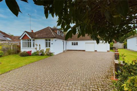 5 bedroom detached house for sale, Stream Park, West Sussex RH19