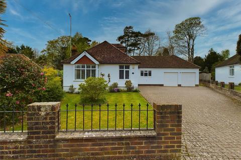 5 bedroom detached house for sale, Stream Park, West Sussex RH19