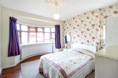 2 bedroom bungalow for sale, Midhurst Avenue, Westcliff-on-Sea, Essex, SS0