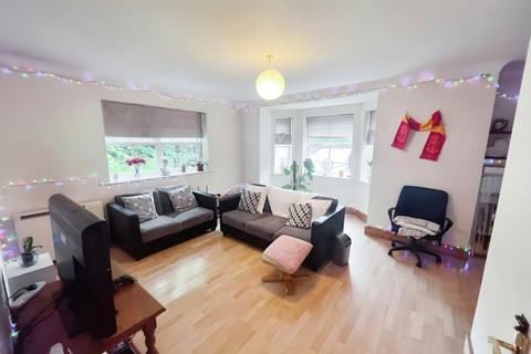 2 bedroom flat for sale, Brigadier Close, Manchester, Greater Manchester, M20