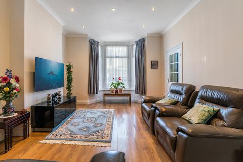 undefined, First Avenue, Manor Park, London, E12