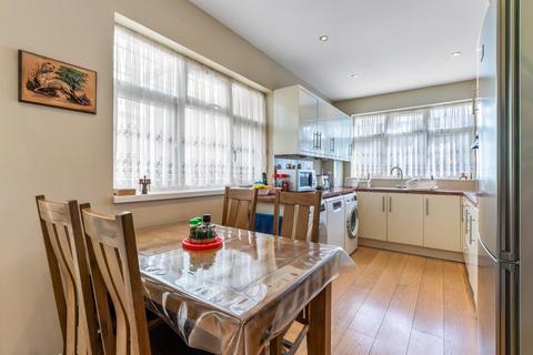 undefined, First Avenue, Manor Park, London, E12