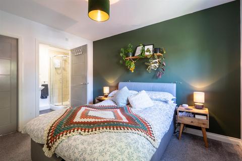 3 bedroom apartment to rent, Chapel Allerton, Leeds LS7