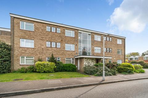 17 Lakeside, Beckenham, BR3 6LX