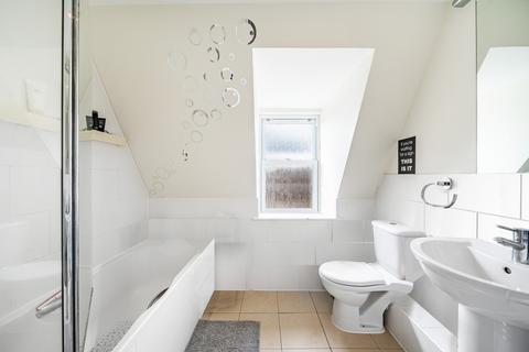 Flat 17, Travers House Trafalgar Grove, London, SE10 9TD