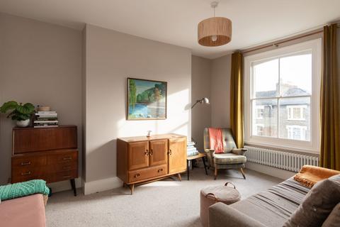 2 bedroom flat for sale, Tressillian Rd, Brockley SE4