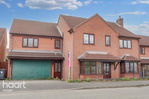 5 bedroom detached house for sale, Silverburn Drive, Oakwood