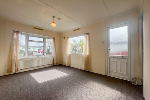 2 bedroom park home for sale, Middleway, Fayre Oaks Home Park, Kings Acre, Hereford