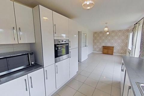4 bedroom detached house to rent, Kilgannan Drive, Redding, Falkirk, Stirlingshire, FK2