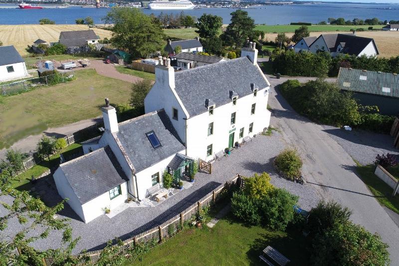 Balblair IV7 6 bed detached house for sale £550,000