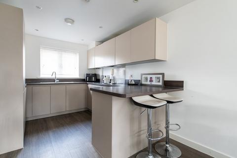 35 Bonham Way, Northfleet, Gravesend, DA11 8FB