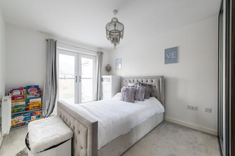 35 Bonham Way, Northfleet, Gravesend, DA11 8FB