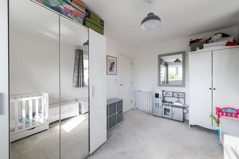 35 Bonham Way, Northfleet, Gravesend, DA11 8FB