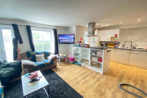 2 bedroom apartment for sale, Dickens Heath Road, Shirley, B90