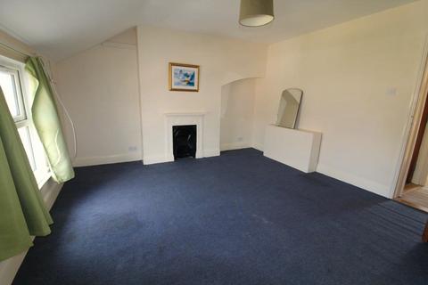 2 bedroom flat to rent, Withipoll Street, Ipswich, IP4