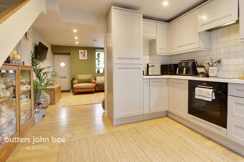 84 Top Station Road, Mow Cop, Stoke-on-trent, ST7 3NY
