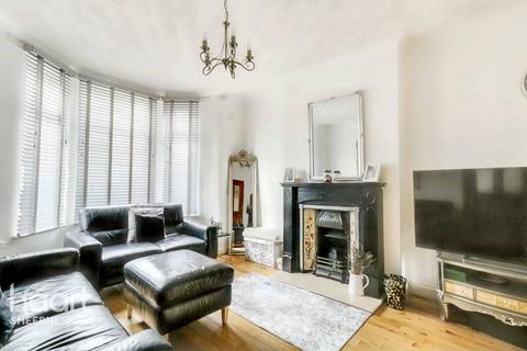 39 Main Road, Queenborough, ME11 5BW