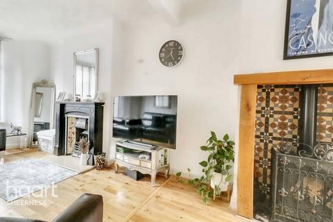 39 Main Road, Queenborough, ME11 5BW