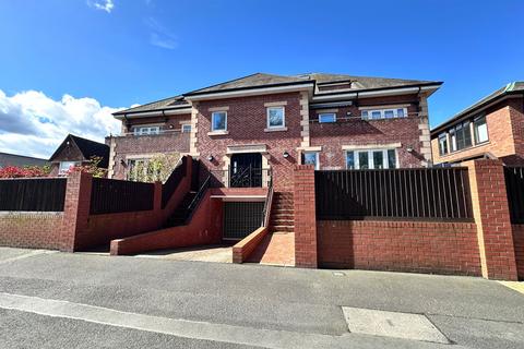 2 bedroom apartment for sale, Lismore Place, Carlisle CA1