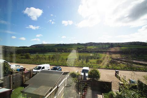 28 Huddersfield Road, Diggle, Oldham, OL3 5NT
