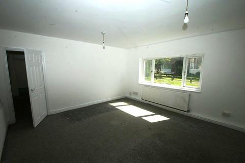 3 bedroom flat for sale, Raby Court, Ellesmere Port, Cheshire. CH65