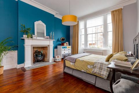 Flat 3, 1 Boroughloch, Edinburgh, EH8 9NL