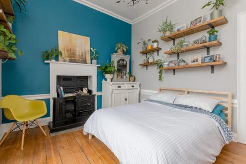 Flat 3, 1 Boroughloch, Edinburgh, EH8 9NL