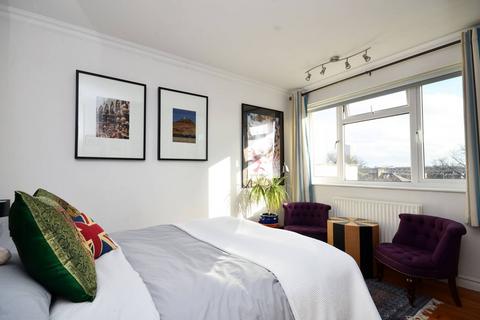 2 bedroom flat to rent, Lansdowne Way, Stockwell, London, SW8