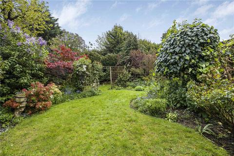 24 Beaconsfield Road, St Albans, AL1 3RB
