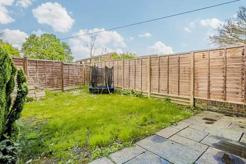 2 Bishopdale, Bracknell, RG12 7RY