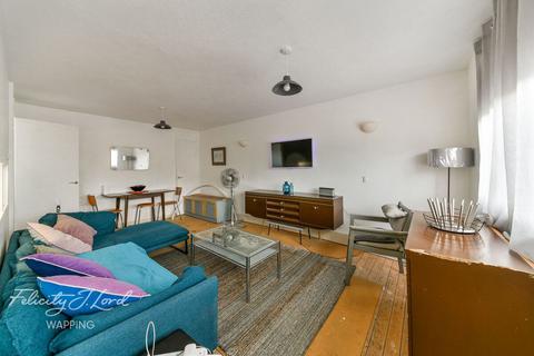 2 bedroom flat for sale, Cable Street, London, E1