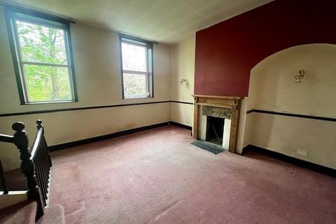 1 bedroom end of terrace house for sale, William Street, Greetland HX4
