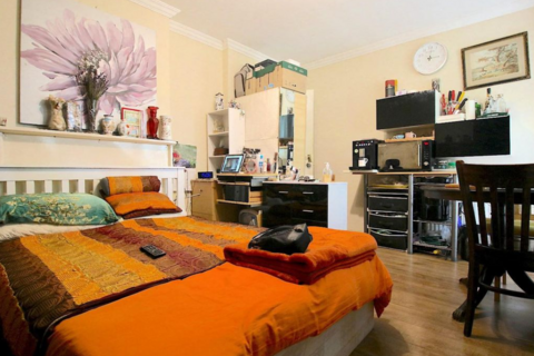 1 bedroom flat for sale, Woodseer Street E1