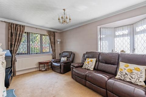 2 bedroom detached bungalow for sale, Lovell Close, Coventry, CV7