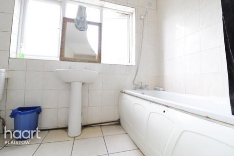 3 bedroom terraced house for sale, Hilda Road Canning Town, London